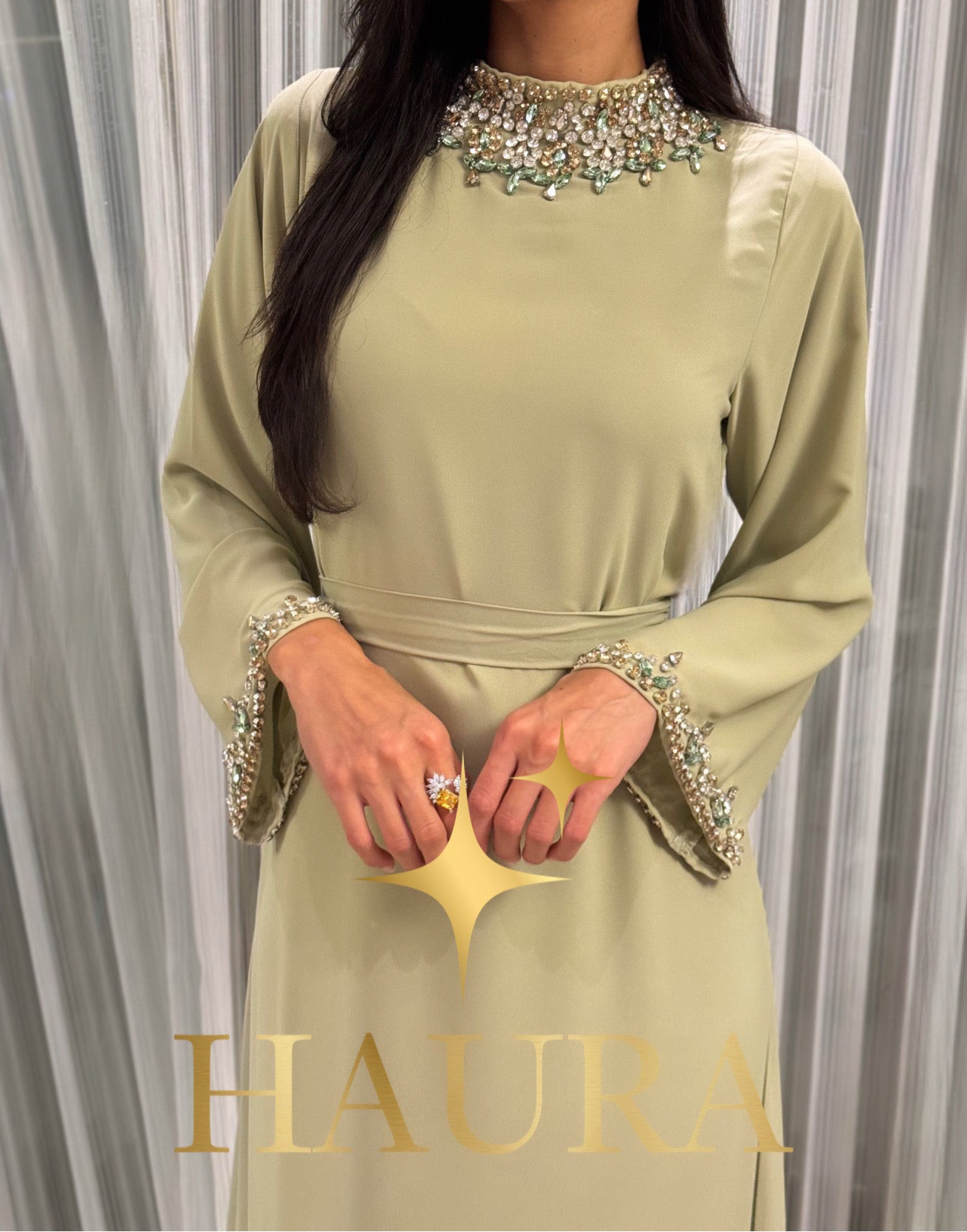 High neck collection